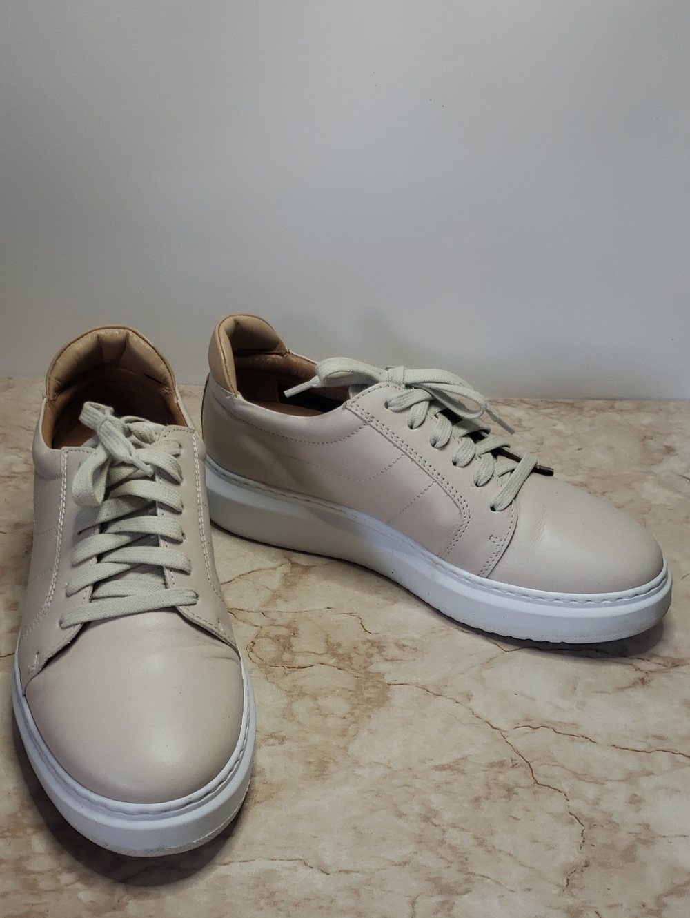 Aquatalia Casual Leather Sneakers in Beige Size 9